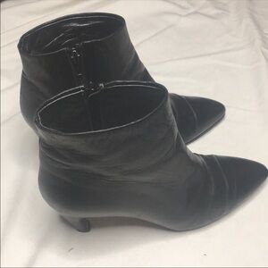 Via Spiga leather heeled point toe booties